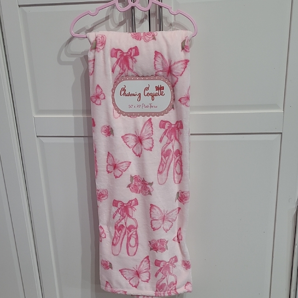 Charming Coquette Soft Pink Plush Throw 50x70" Ballerina ,Roses ,& Butterflies